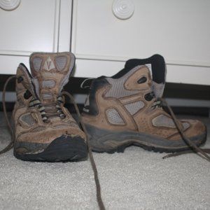 Vasque Breeze GTX XCR Hiking Boots Waterproof